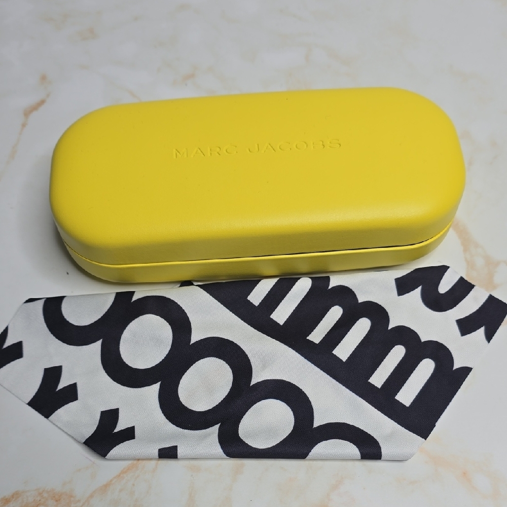 Marc Jacobs Yellow Glasses Case with Black and White Cloth New